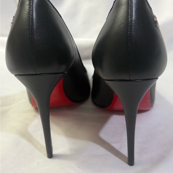 Christian Louboutin Kate
100 mm Pumps Lamb nappa leather Black WSize 5.5 EU 35.5 - Picture 8 of 9